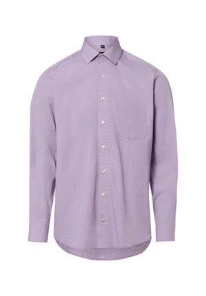 Lavendelfarbenes Langarmhemd mit Knopfleiste, spitzem Kragen und Brusttasche, vor weißem Hintergrund dargestellt.