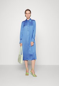 Zign Vestido comprido - dark blue