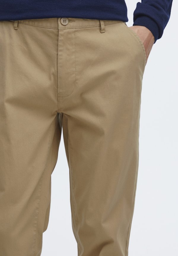 CFVIGGO SLIM FIT - Chinos - kelp4
