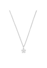 Collana in argento con pendente a forma di fiore. Il pendente ha cinque petali e una superficie strutturata, che mostra semplicità ed eleganza.