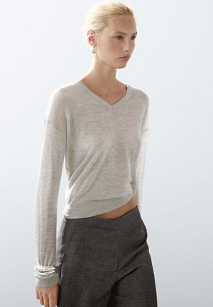 Jumper - grey