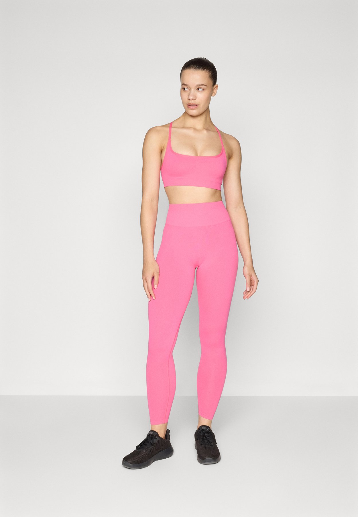 SLEEK SEAMLESS HIGH WAISTED SCULPT LEGGING
