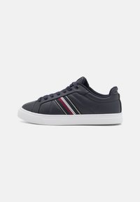 ICON COURT STRIPES - Joggesko - space blue