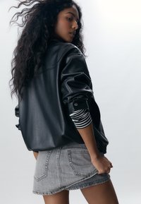 Stradivarius A-Linien-Rock - grey denim