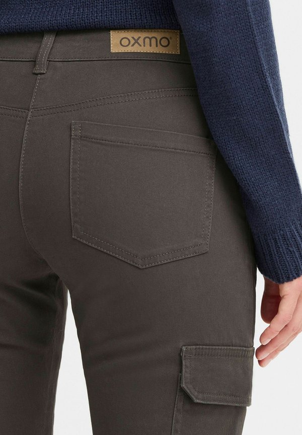 OXPALER SLIM FIT - Cargo trousers - ebony4