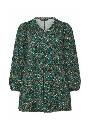 Blusa floral de manga larga, con escote en V, que presenta un fondo oscuro y una variedad de patrones florales en turquesa, amarillo y blanco.