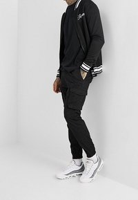 Pier One Cargobyxor - black
