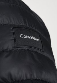 Calvin Klein SIDE LOGO JACKET - Casaco leve - black