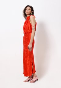 FRNCH Maxikleid - rouge