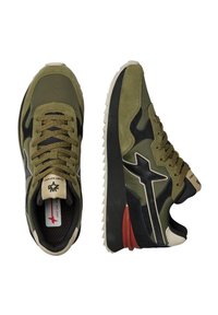 W6YZ YAK-M. - Tenisky - militärgrüne