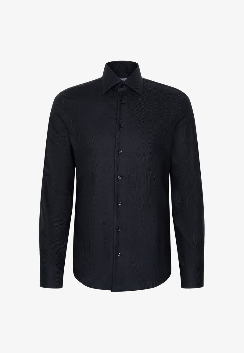 Chemise noire à manches longues avec col pointu et patte de boutonnage à l'avant, présentée sur fond blanc.