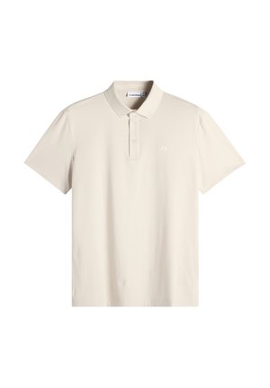 Beige polo-shirt med korte ærmer, krave, to-knaps åbning og lille hvidt logo på venstre bryst.