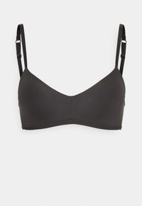 Thumbnail Image 8