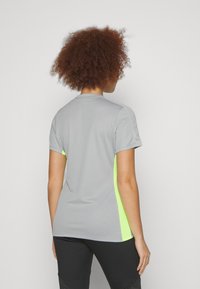 Nike Performance TOP BRANDED - T-shirt de sport - anthrazit