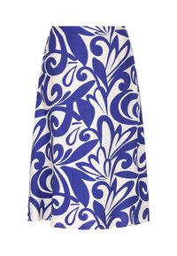 O fustă până la genunchi, cu un model floral îndrăzneț în albastru și alb, realizată dintr-un material ușor, cu o textură netedă.