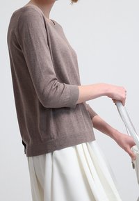 United Colors of Benetton Svetr - taupe