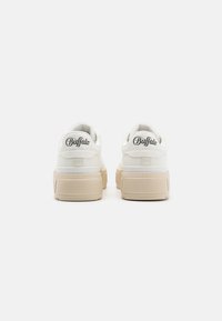 Buffalo Sportcipő - white/cream