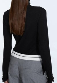 Stradivarius Trui - black