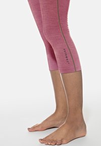 mey 3/4 SERIE PRFRMNC - Short - energetic red melange