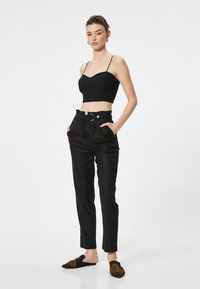 Koton Pantaloni - black