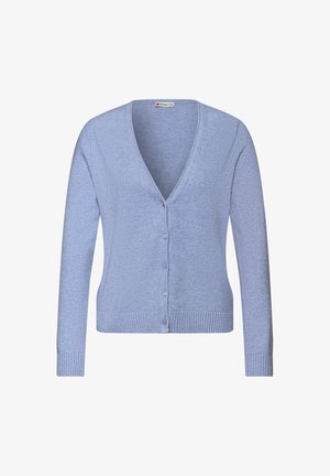 Cardigan bleu clair en tissu tricoté doux, doté d'un col en V, de manches longues et d'une fermeture boutonnée à l'avant avec bords-côtes aux poignets et à l'ourlet.