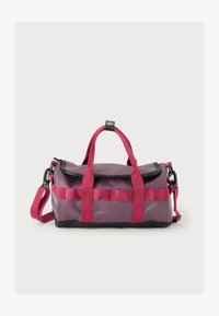 Δεν επιλέχθηκε, deep burgundy/black/burgundy crush