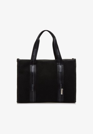 Borsa tote rettangolare nera con texture a rete e due manici neri con logo che si estendono dall'alto verso il basso.