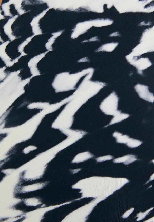 PLUNGE NECKLINE ONE PIECE - Swimsuit2