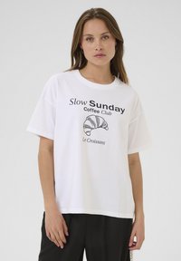 Kaffe ELLY - T-shirt con stampa - optical white