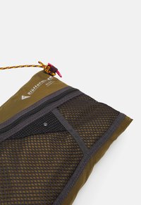 Klättermusen ALGIR ACCESSORY BAG MEDIUM UNISEX - Torba preko tijela - olive