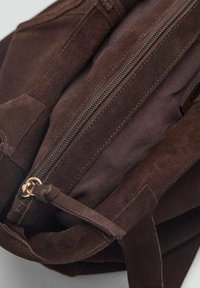 Mango Shopper - dark brown