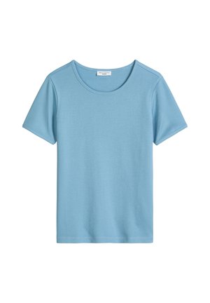 T-shirt bleu clair à manches courtes avec encolure ronde, texture côtelée et étiquette visible au niveau de la nuque.