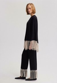 Touché Privé TASSEL TEXTURED  - Tunikaer - black