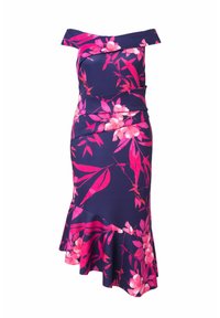 Robe florale dénudée sur les épaules en bleu marine avec des fleurs roses, présentant un corsage ajusté et un ourlet évasé avec un détail de volants superposés.