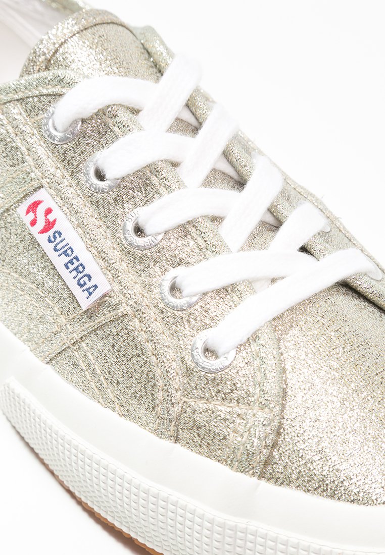 superga doré homme