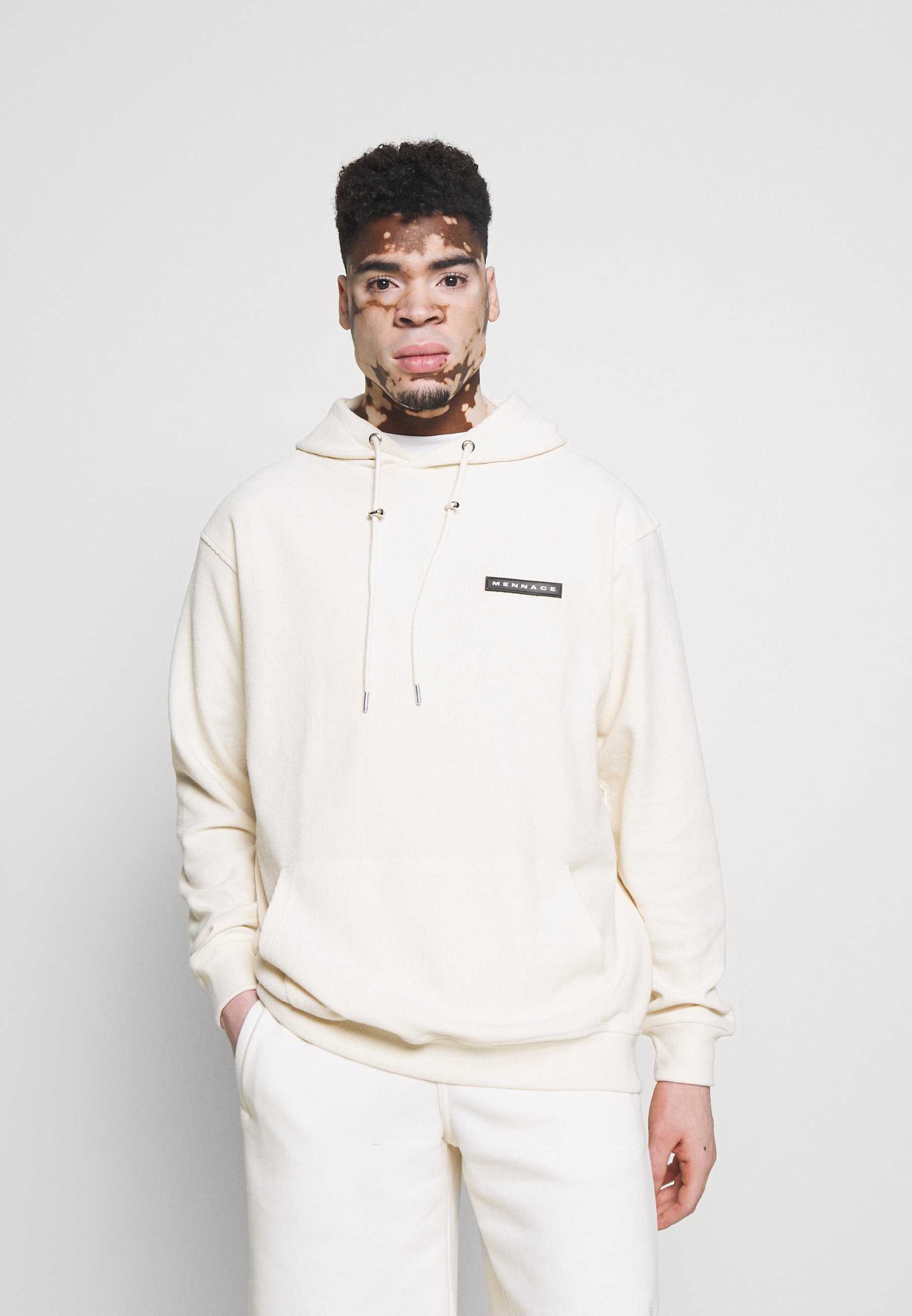 Mennace WAFFLE REGULAR HOODIE - Sudadera - off white/crema - Zalando.es