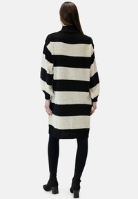 Elara Abito in maglia - schwarz
