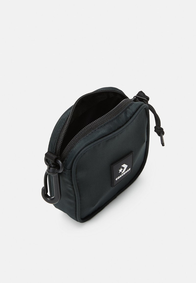 Converse FLOATING POCKET SEASONAL POUCH UNISEX - Umhängetasche 