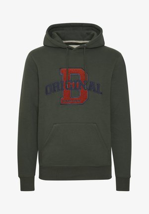 Tamnozeleni dukserica s prednjim kenguruksim džepom, kapuljačom s vezicom i izvezenim natpisima "D" i "ORIGINAL" u crvenoj i mornarskoj plavoj boji.