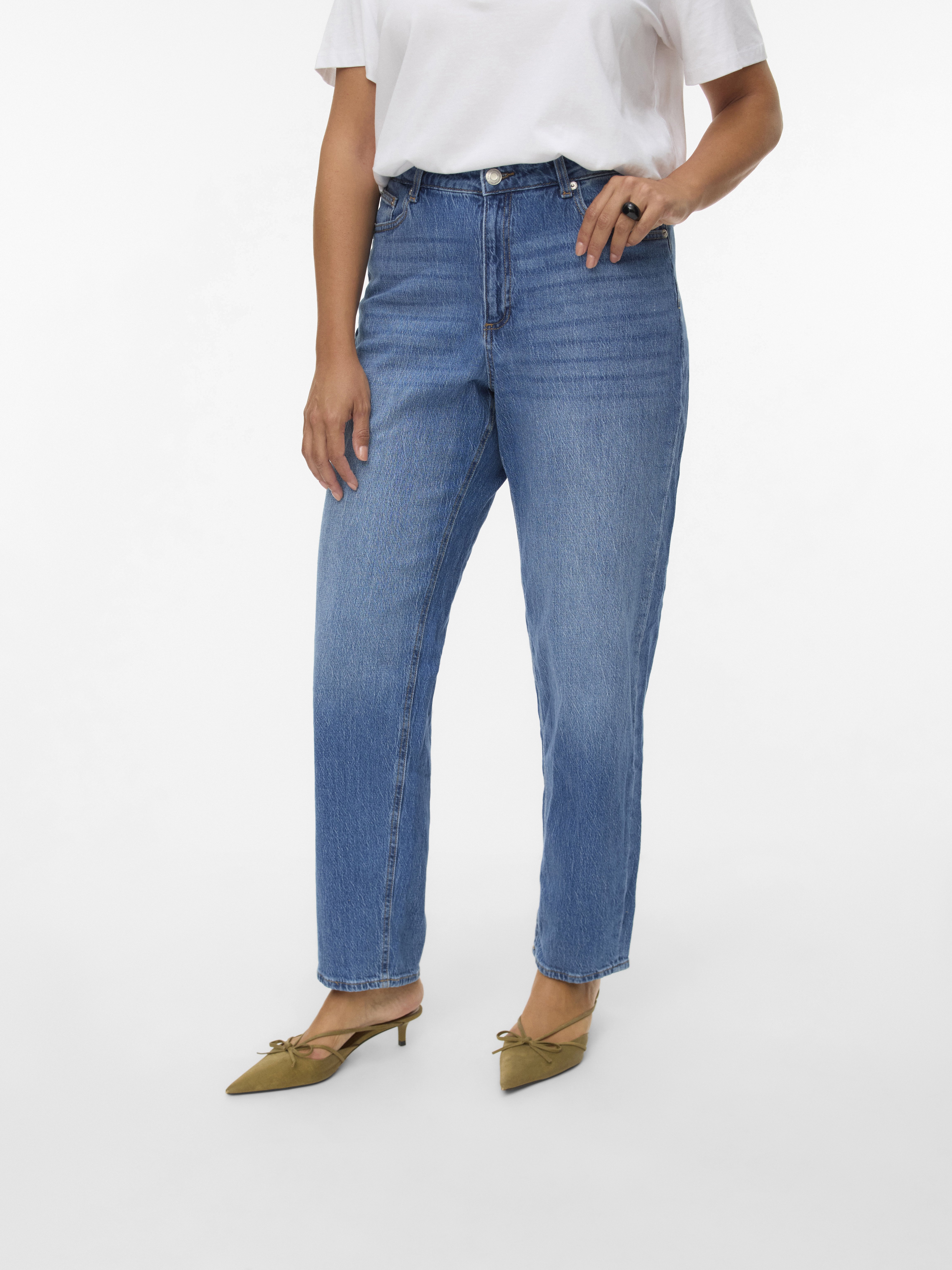 Vero Moda Curve VMTESSA MOM - Mom jeans - medium blue denim/blauw