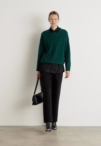 GANT C-NECK - Strickpullover - deep forest