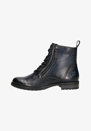 Stivaletto in pelle nera con lacci anteriori, cerniera laterale, tacco basso e linguetta posteriore.
