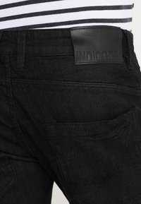 INDICODE JEANS Short en jean - black denim