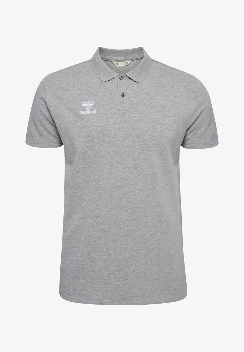 Camisa polo gris de algodón con un color clásico, dos botones y acentos de logo bordado en el lado izquierdo del pecho.