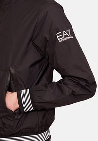 EA7 Emporio Armani IDENTITY - Giacca da mezza stagione - nero