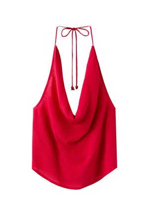 Haut rouge à col halter avec un devant drapé et des fines bretelles nouées avec des perles dans le dos du cou.