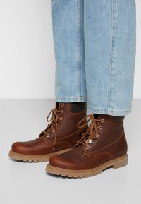 Panama Jack Botines con cordones - cognac