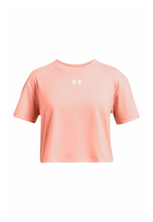 Short-sleeve, cropped t-shirt in light coral fabric. Features a round neckline and a white Under Armour logo on the front.