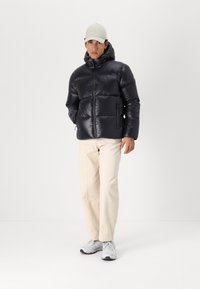 Belstaff RESOLVE JACKET - Jakna ispunjena paperjem - black