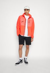 The North Face DENALI - Flisinė striukė - brilliant coral